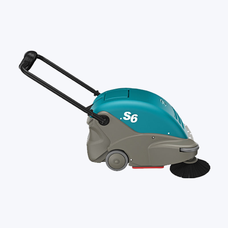 Barredora operador caminando S6
